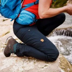 FJÄLLRÄVEN KAIPAK TROUSERS CURVED W Damen - Trekkinghose 12 FJÄLLRÄVEN KAIPAK TROUSERS CURVED W Damen - Trekkinghose -Outdoor Ausrüstungs Geschäft 5637765592 ab kaipak trousers curved w fjaellraeven 24